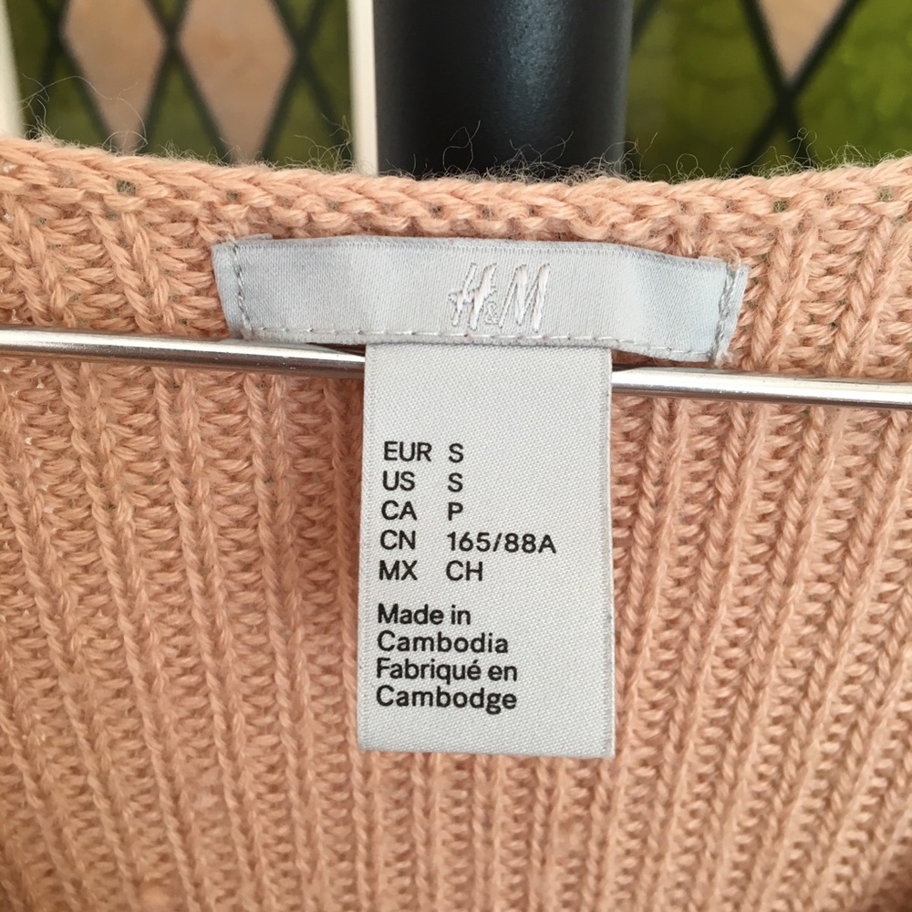H&M Sweater - Picture 2 of 4